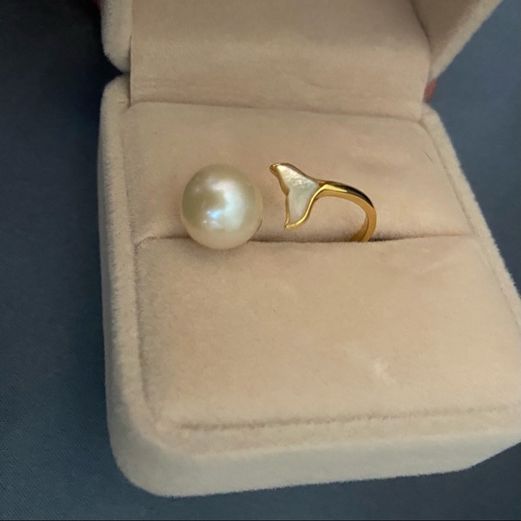 10.5mm freshwater pearl mermaid open ring - Picture 7 of 8